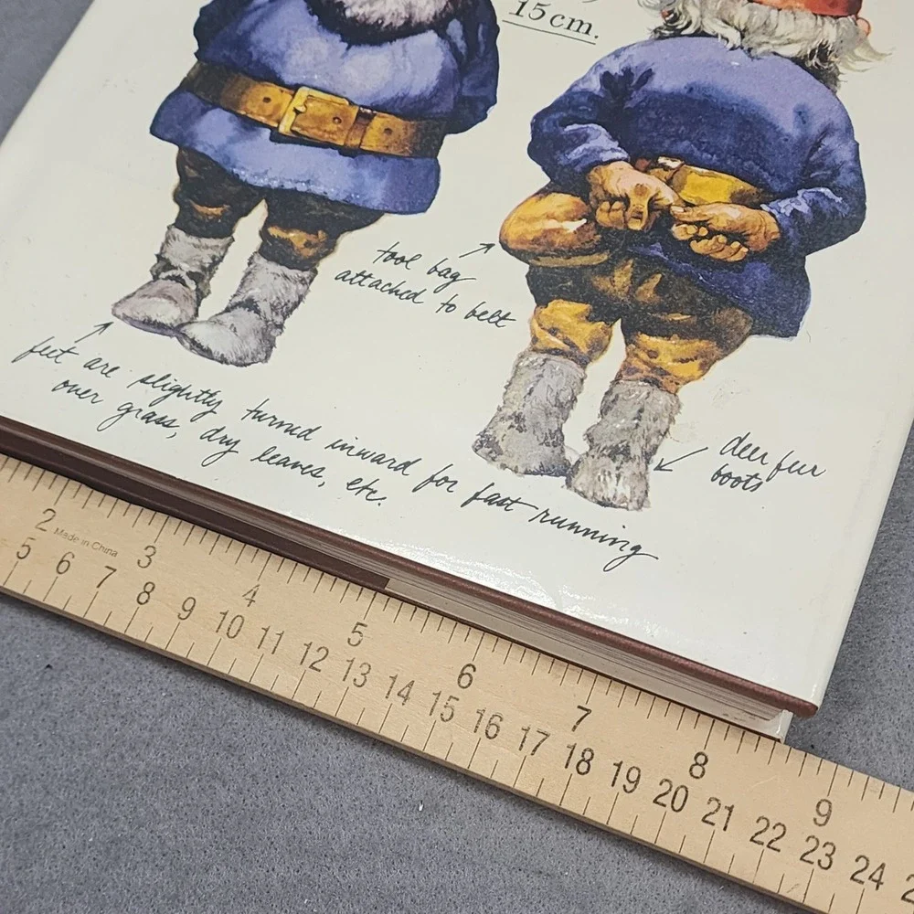 Abrams Gnomes Hardcover Book White Rien Poortvliet Wil Huygen Vintage - Picture 12 of 12